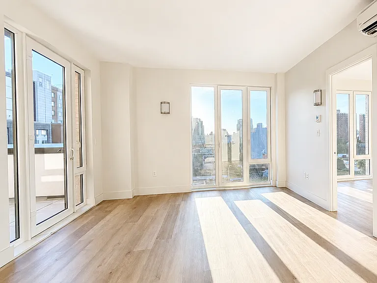 91 Bruckner Blvd #701 — Photo 1
