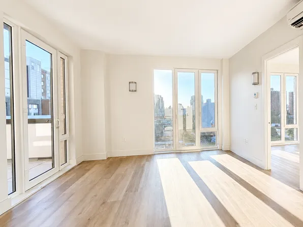 91 Bruckner Boulevard image 1 of 39