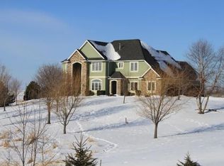 7385 Mark St, Loretto, MN 55357