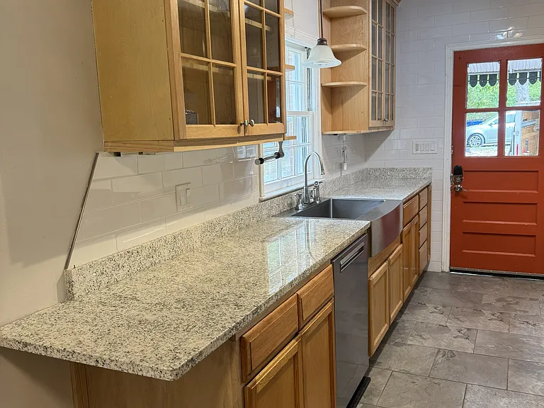 808 Berkeley St — Photo 2