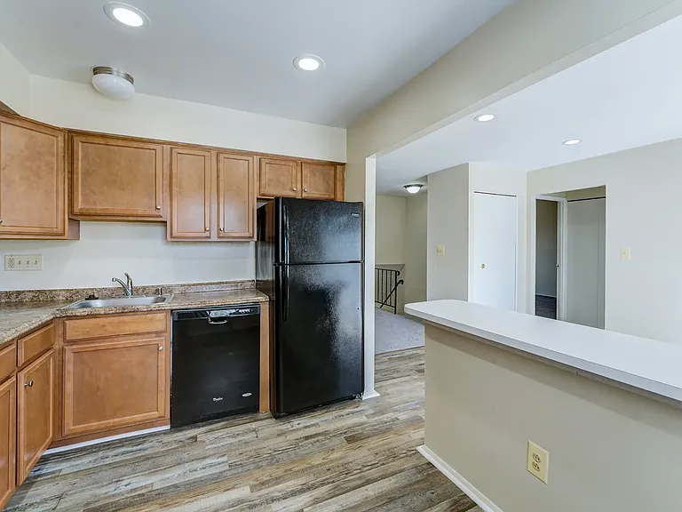 6660 Sanzo Rd — Photo 28