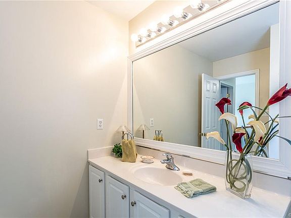 5th image of 6032 Collinstone Dr