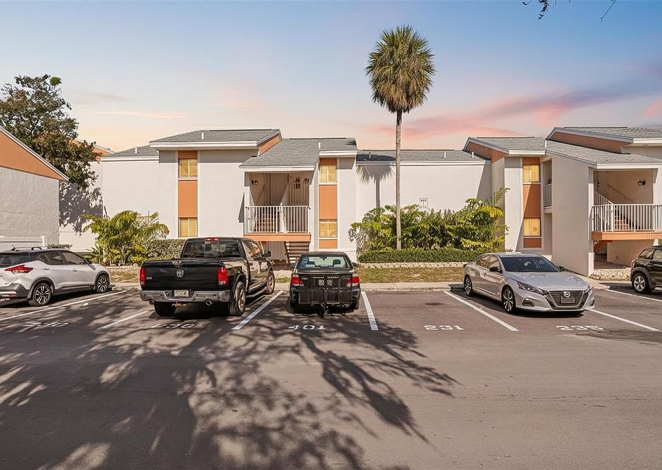 1st image of 511 99TH AVENUE N #102