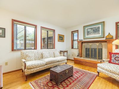 327 Grandview Avenue, Novato, CA, 94945
