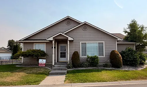 2421 S Arthur Ct Photo 1