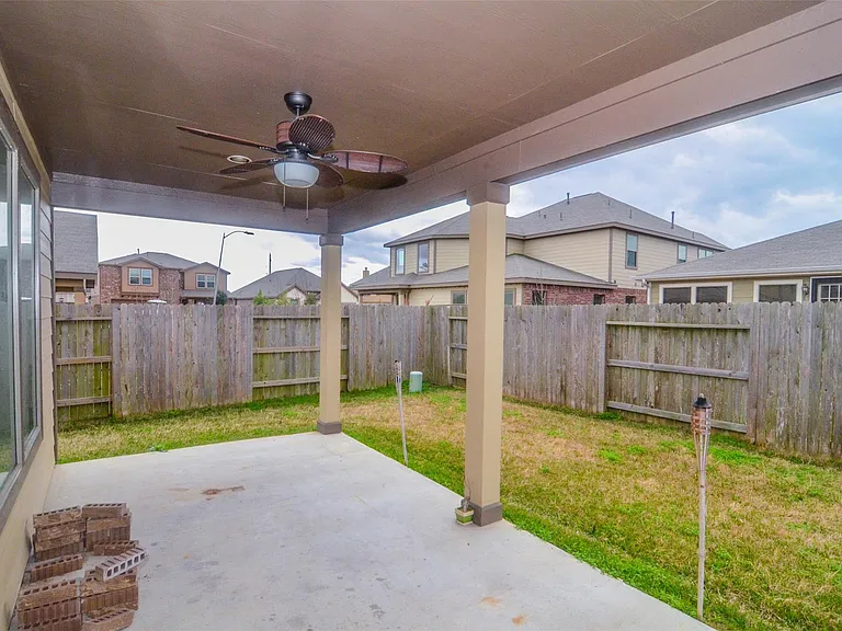 15207 Keystone Bend Ln — Photo 18