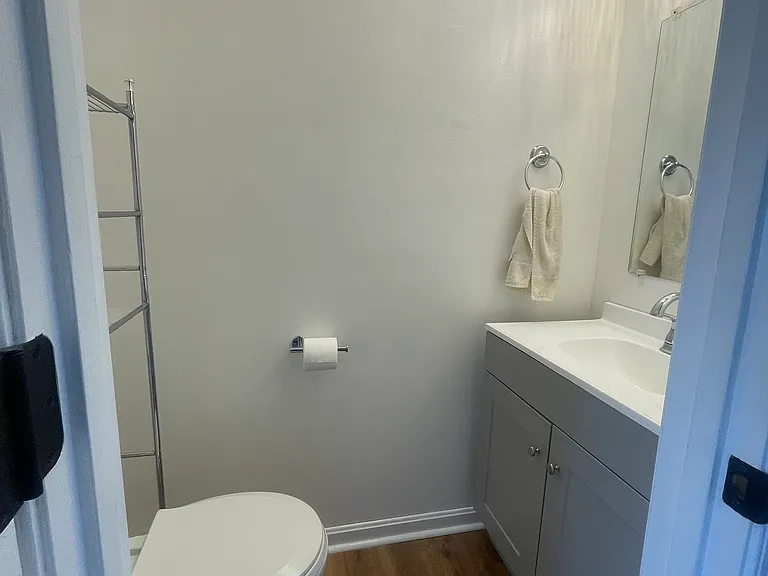 100 Warren Cir — Photo 11