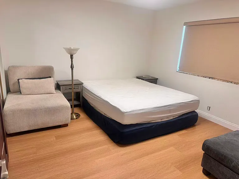 8991 Manzanita Dr — Photo 2