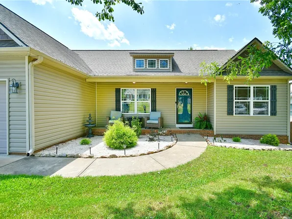 144 Bufflehead Cir, Liberty, SC 29657