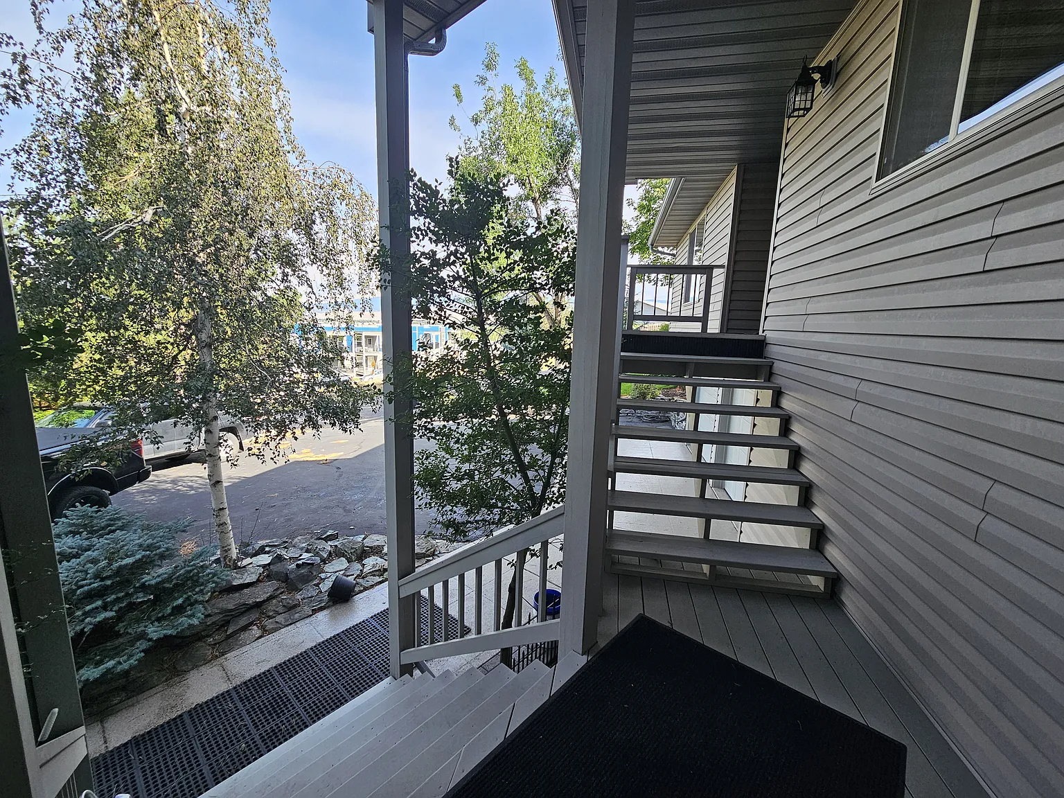 2 bed, 1050 sqft, $1,450 — Photo 3