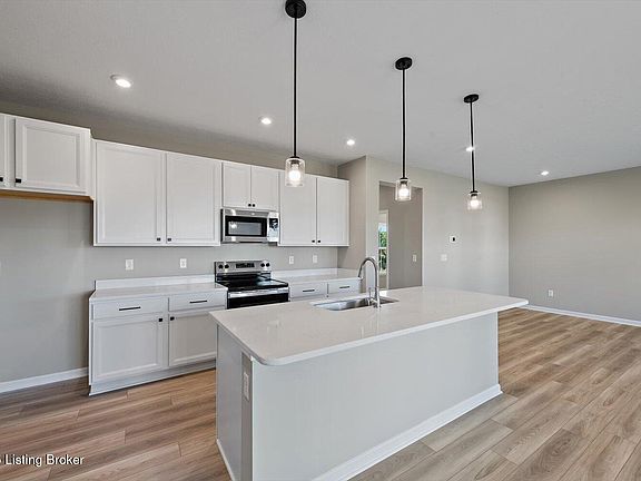 3rd image of 9925 Gale St