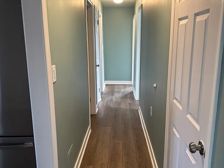 211 Clifford Dr — Photo 10