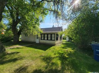 202 Irvine St, Cut Knife, SK S0M0N0