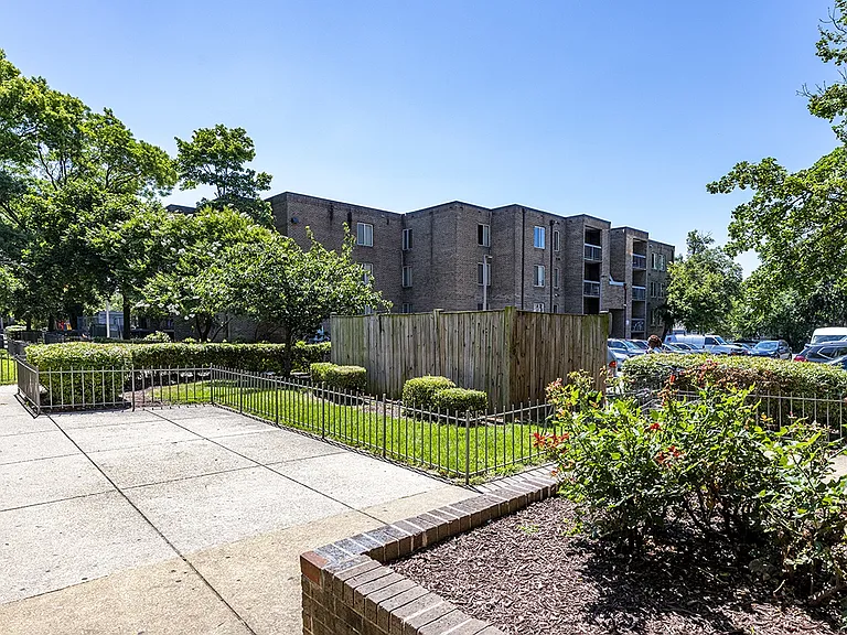Wooded and Landscaped Surroundings