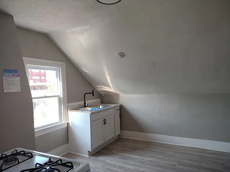 4212 Apple Ave #2 — Photo 5