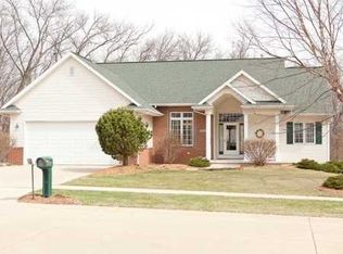 4904 Olde Mill Ct NE, Cedar Rapids, IA 52411
