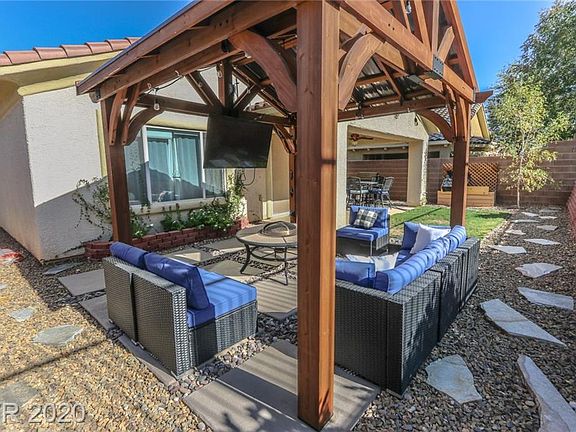 4th image of 4445 Weitzman Pl