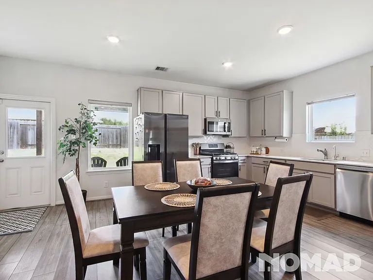 18632 Birch Orchard Ct — Photo 10