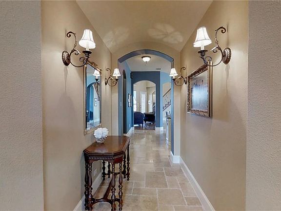 3rd image of 2297 Sussex Ln
