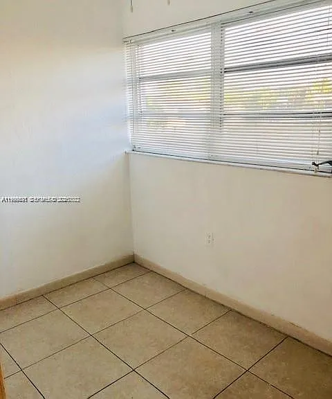 4230 SW 11th St #B — Photo 6