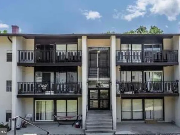 3138 Brinkley Rd #8303, Temple Hills, MD 20748