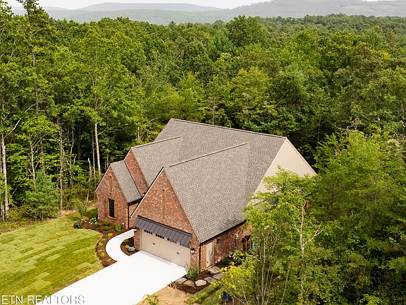 2nd image of 110 Laurelwood Dr