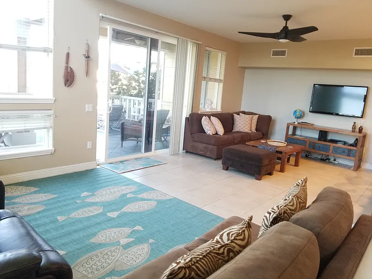 Alii Dr — Photo 20