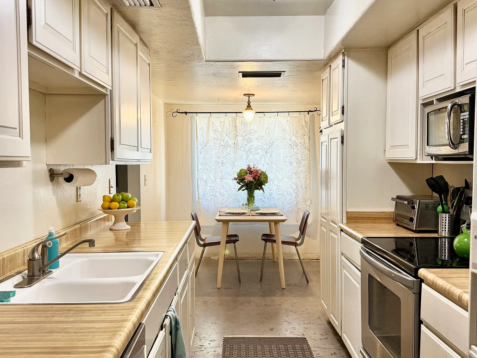 2 bed, 2.5 bath, 1491 sqft, $2,400 — Photo 3