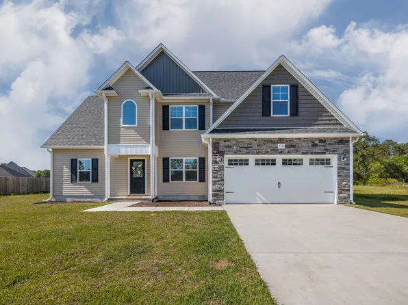 110 Sonia Dr, Hubert, NC 28539