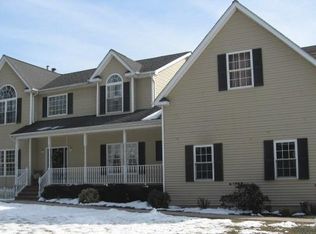 2 David Ln, Walden, NY 12586