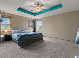 5408 N 15th St, Lincoln, NE 68521