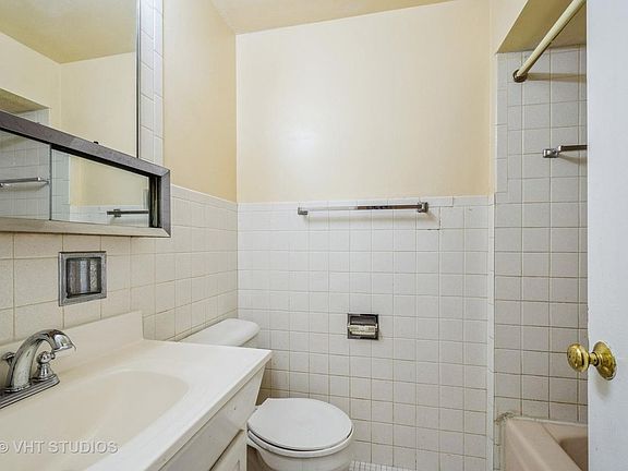 4th image of 5220 Oakton St APT 105