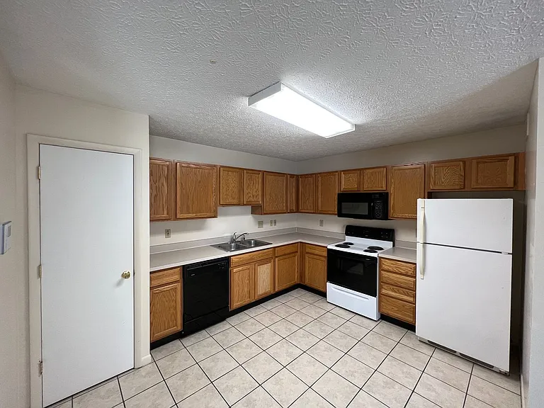 50 Chittenden Ave. SK — Photo 6