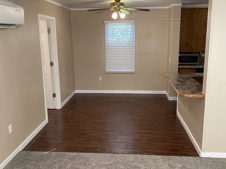 1410 Townsend Ct — Photo 7