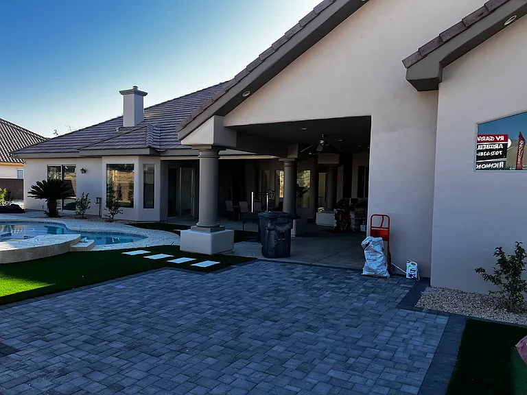 5625 N Chieftain St — Photo 3