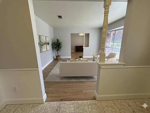 5th image of 2007 Southwood Dr
