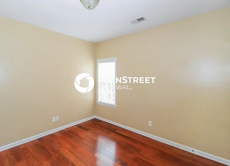 8423 Shady Elm Dr — Photo 13