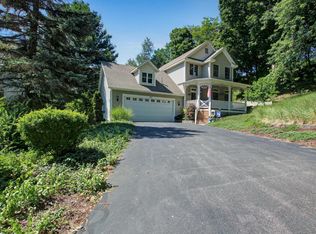 412 Slayton Ave, Grand Haven, MI 49417