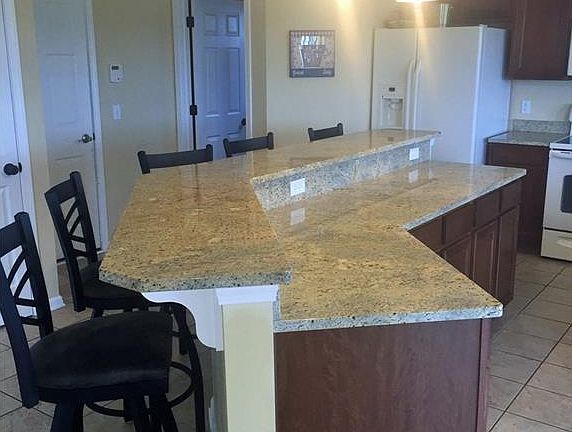 5th image of 3950 Courtyard Dr
