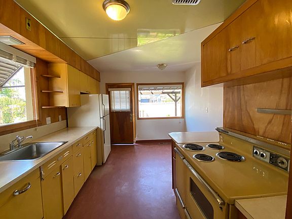 Vintage 1950's Kitchen