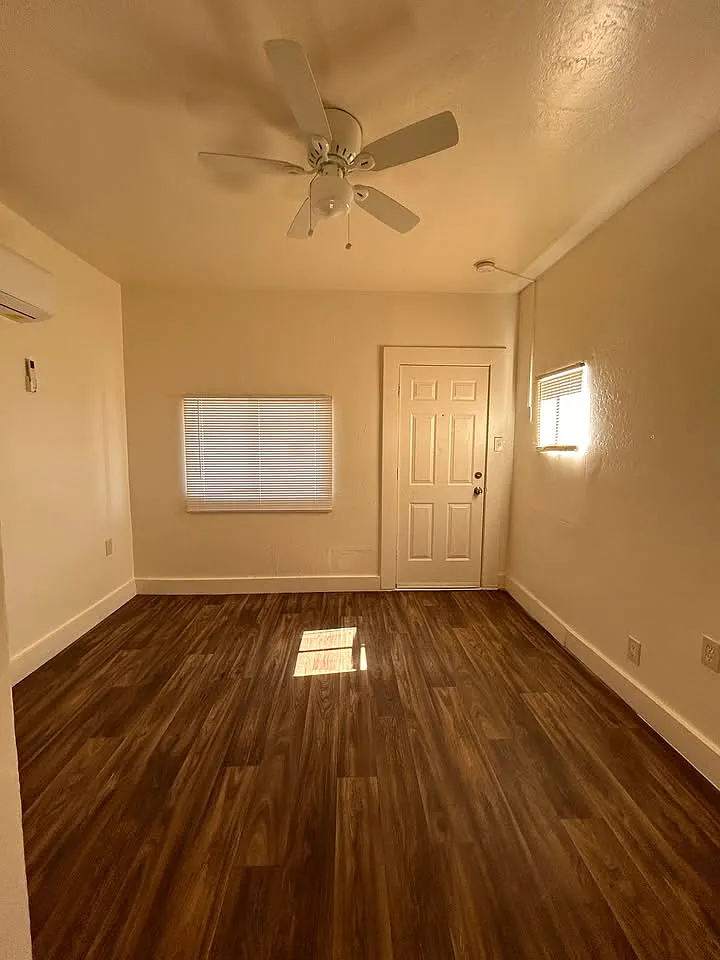 Studio, 340 sqft, $850 — Photo 3