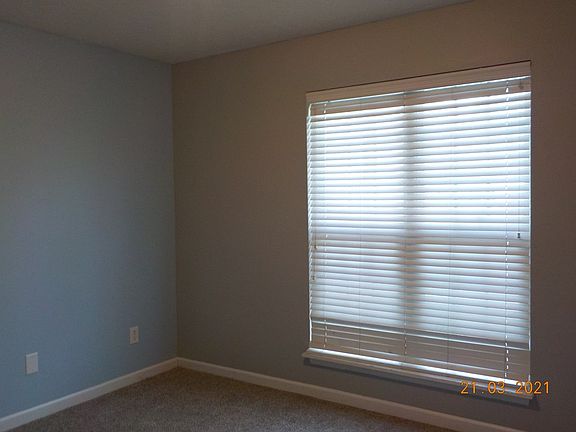5th image of 121 Amicalola Ct