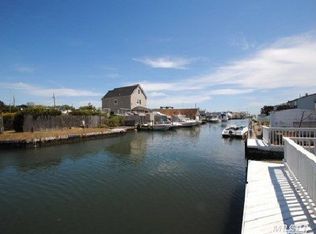 17 Delta Rd, Massapequa, NY 11758