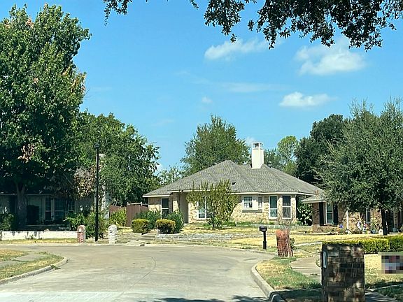 4th image of 837 Villa Ridge Dr