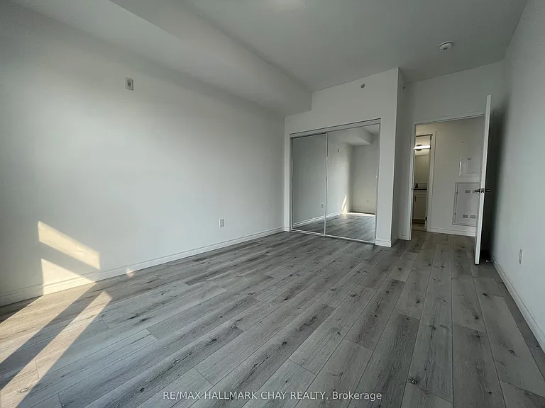 30 Hanmer St W #203 — Photo 24