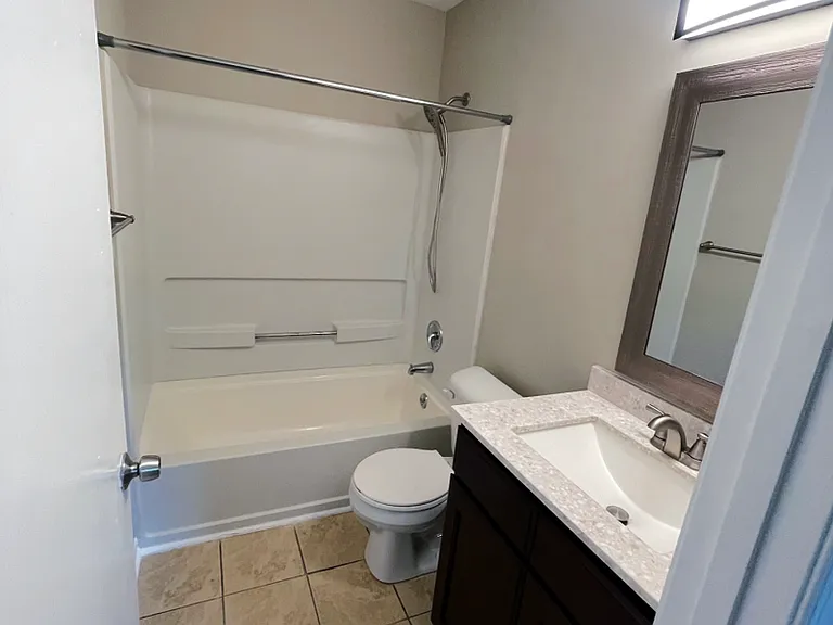 104 Barslund Ct — Photo 6
