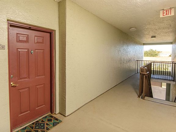 5th image of 3015 Aqua Vista Ln #19117