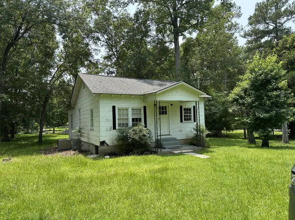 2265 Clubhouse Rd, Summerton, SC 29148