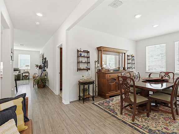 5th image of 5829 Pensby Dr
