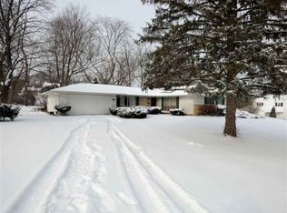 3547 Springbrook Dr, South Bend, IN 46614